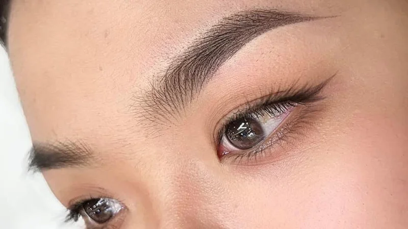 Giới Thiệu về Phẩy Sợi Mày Siêu Thật Kết Hợp Phun Hạt Mịn