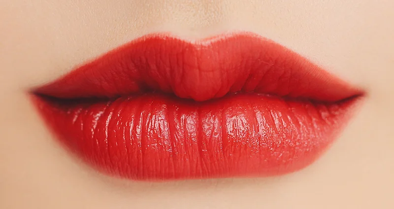 Giới Thiệu về Dịch vụ phun môi Nano bong đậm quyến rũ và thu hút