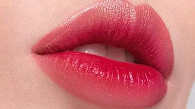 Xử lý môi bết màu và Phun màu mới